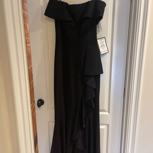 Size 10 Betsey & Adam Elegant Black Off-Shoulder Dress - never worn